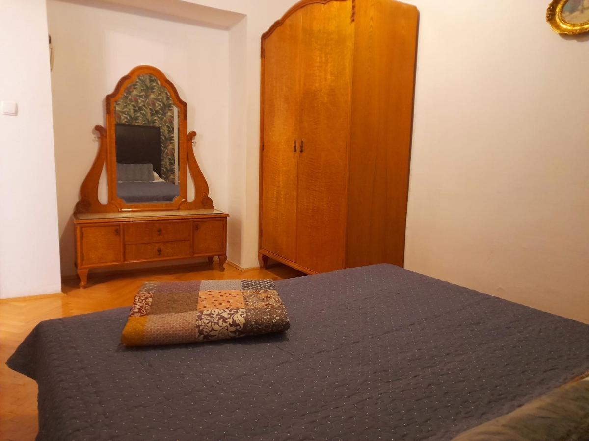 Two Bells Apartment Sibenik Ngoại thất bức ảnh